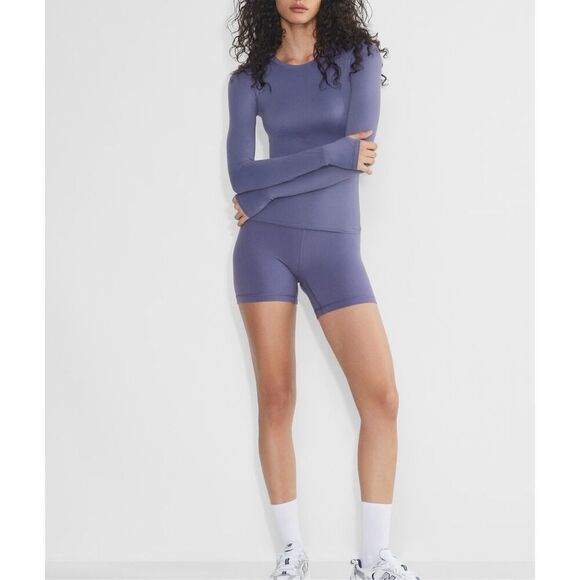 Aritzia Golden Exhale Long Sleeve - Picture 1 of 8
